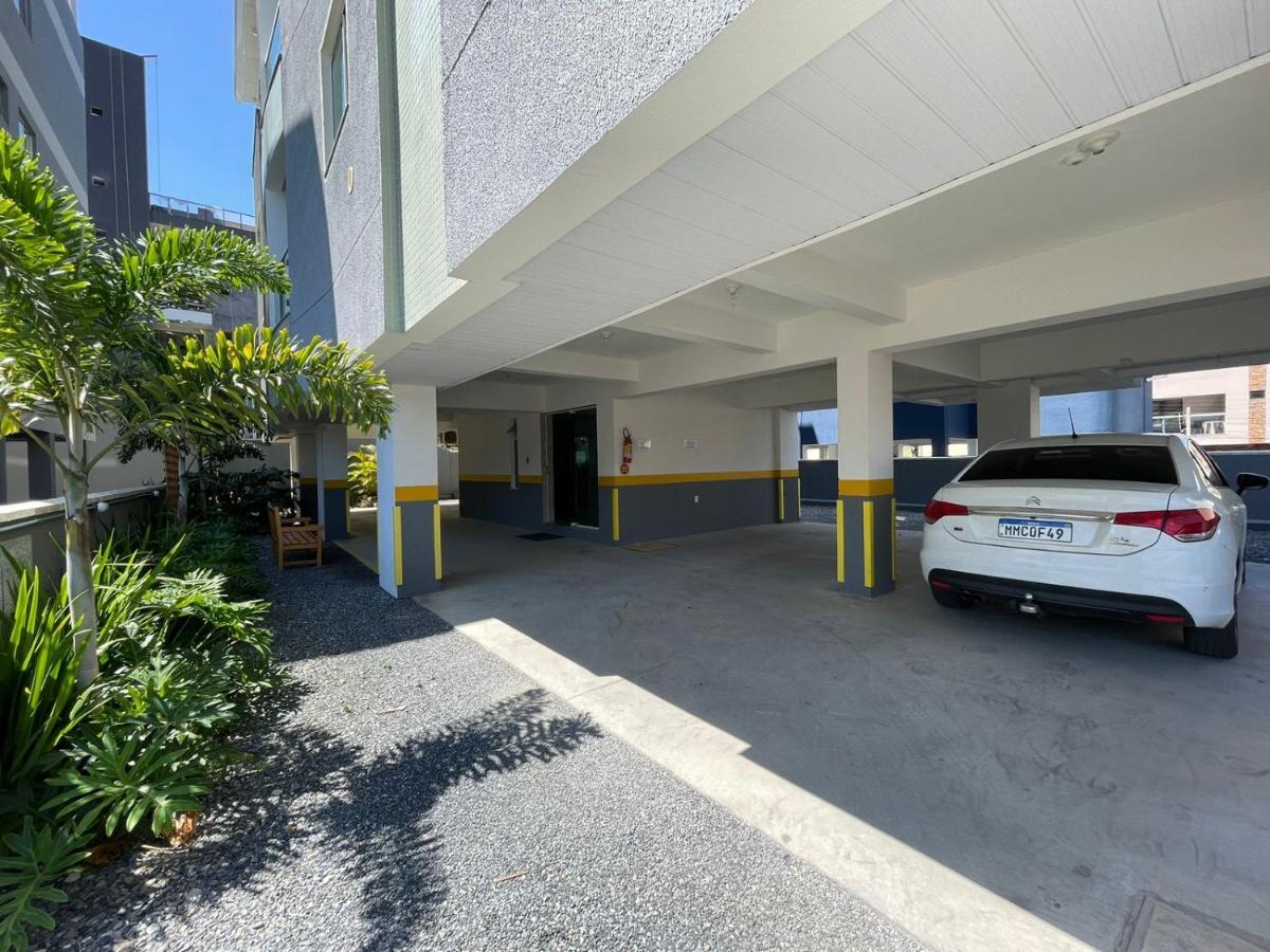 Residencial Pica Pau 301 Apartment บอมบินญัส ภายนอก รูปภาพ